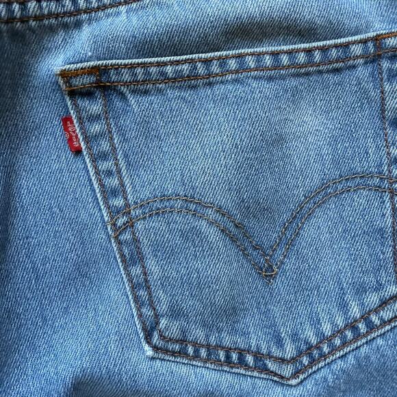 Levi’s 505 Regular Fit Jeans Light Wash Men’s 33x30 Straight Leg Denim - Picture 4 of 10